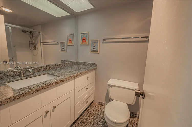 Winston Towers #MO10 image #9