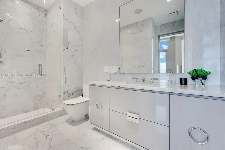 Ritz-Carlton Residences Sunny Isles #5101 image #17