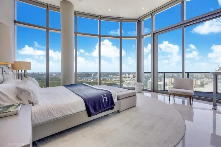Ritz-Carlton Residences Sunny Isles #5101 image #19