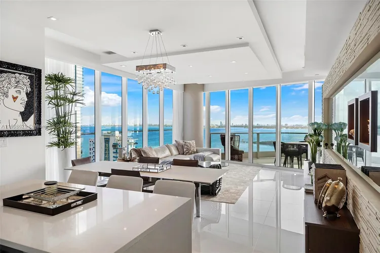 Paramount Bay #2701 image #11