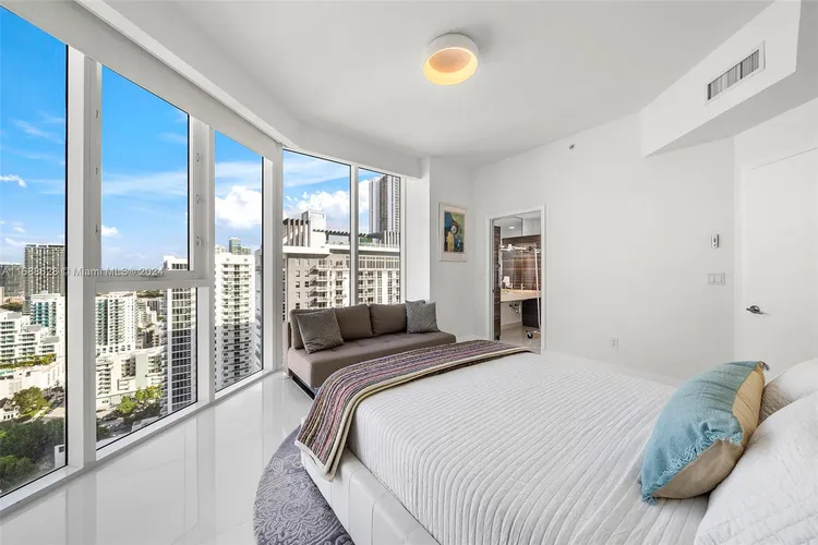 Paramount Bay #2701 image #14