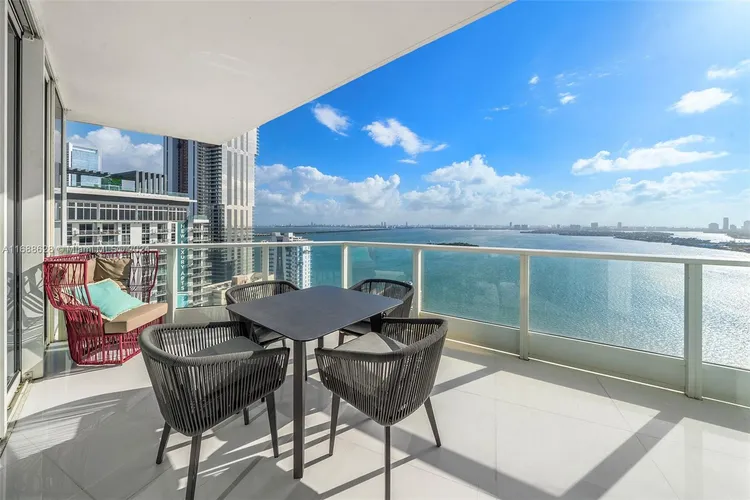 Paramount Bay #2701 image #29