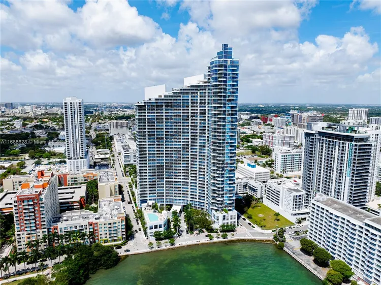 Paramount Bay #2701 image #33