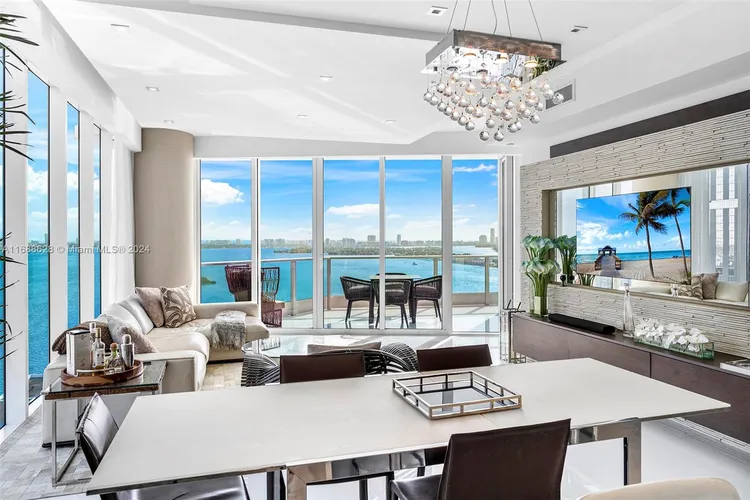 Paramount Bay #2701 image #7