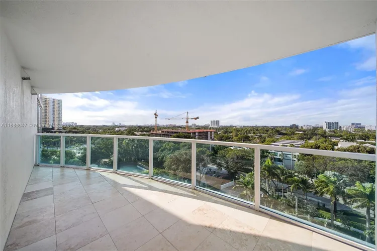 Skyline On Brickell #712 image #23