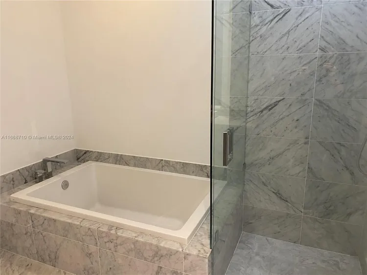 SLS Lux Brickell #5002 image #12