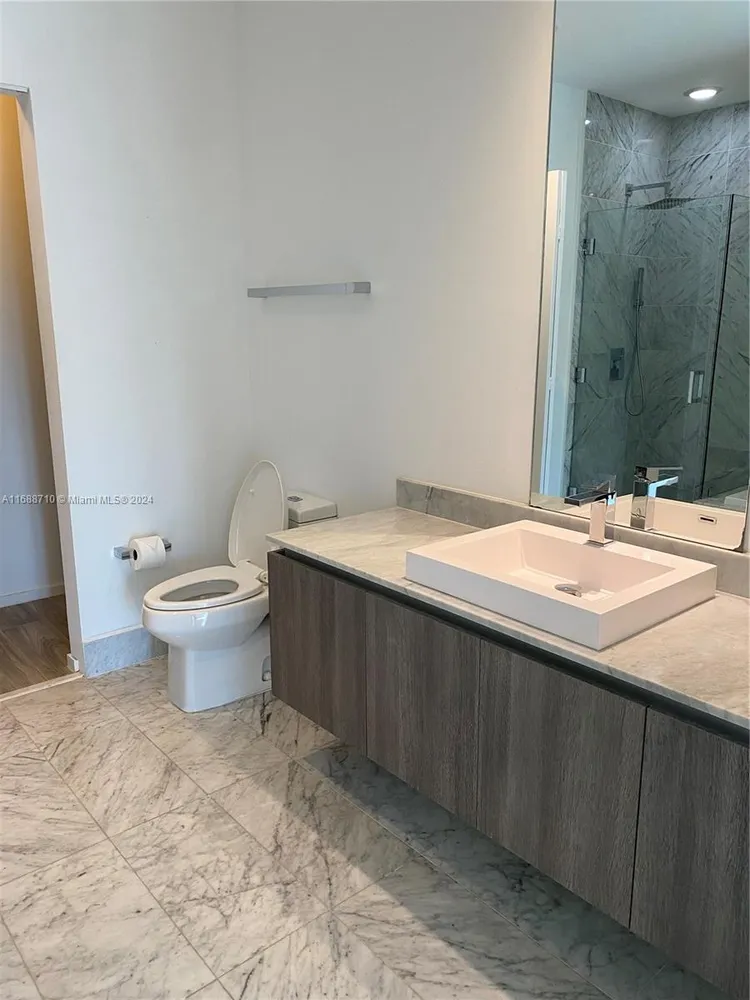 SLS Lux Brickell #5002 image #18