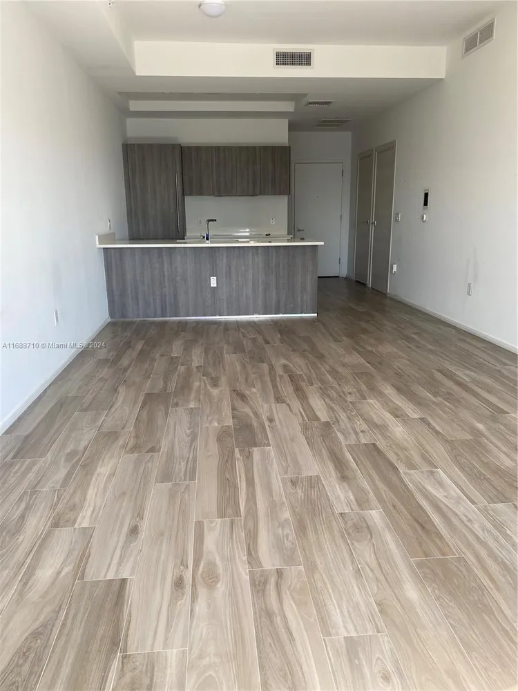 SLS Lux Brickell #5002 image #19