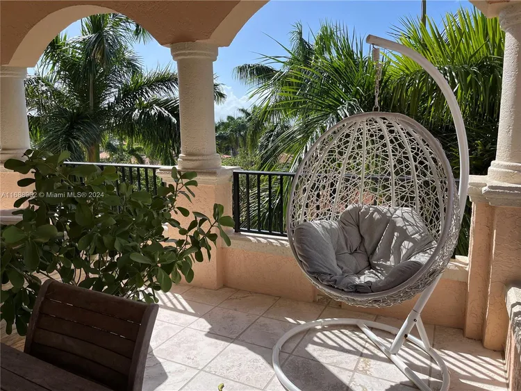 Padua Condo Deering Bay #247 image #15