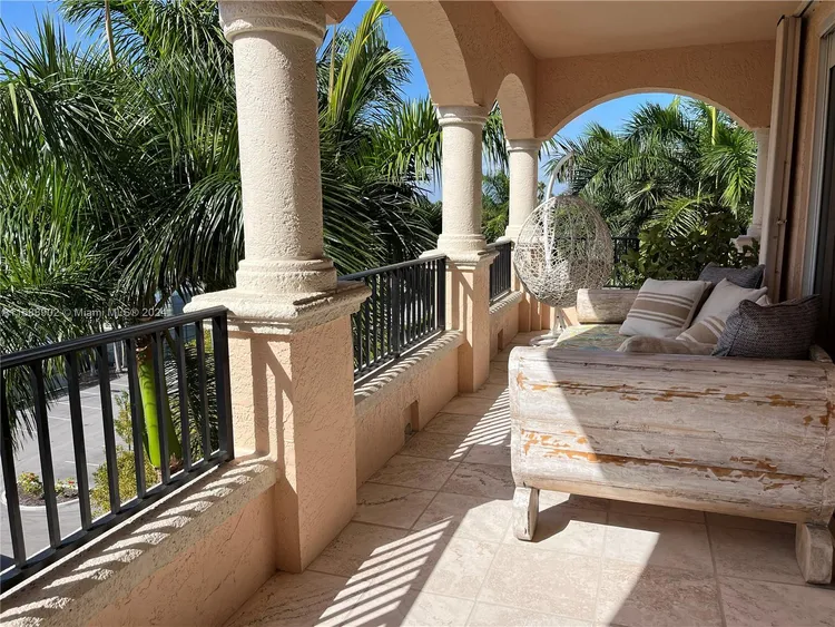 Padua Condo Deering Bay #247 image #16