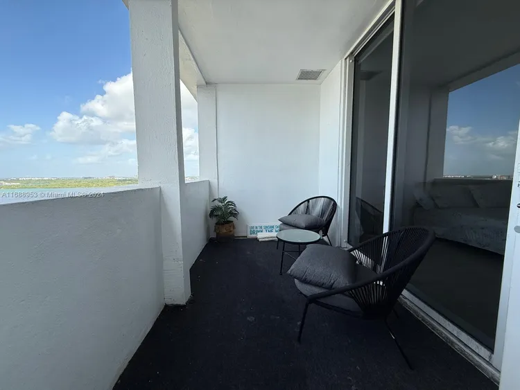 Harbour House #1528 image #25