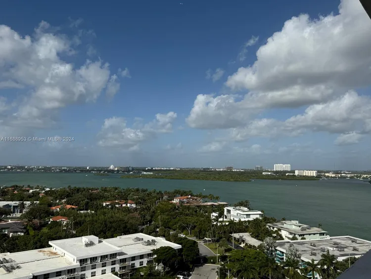 Harbour House #1528 image #28