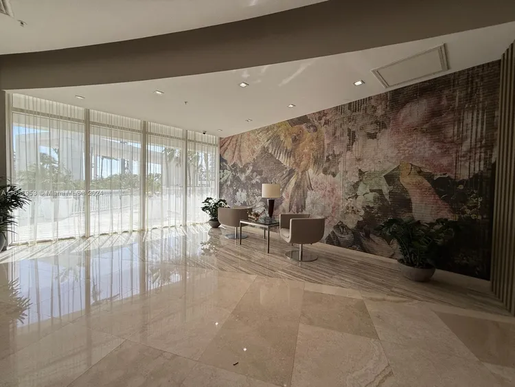 Harbour House #1528 image #40
