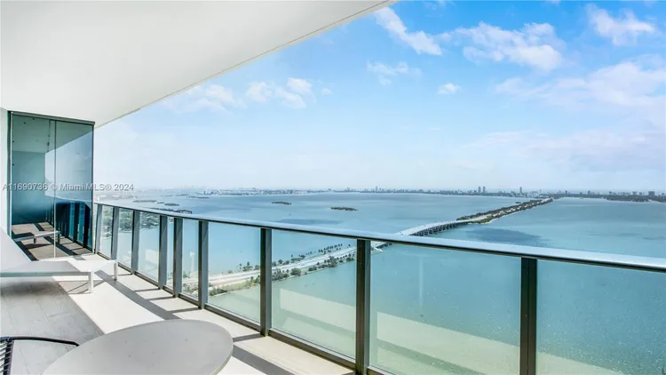 One Paraiso #4704 image #24