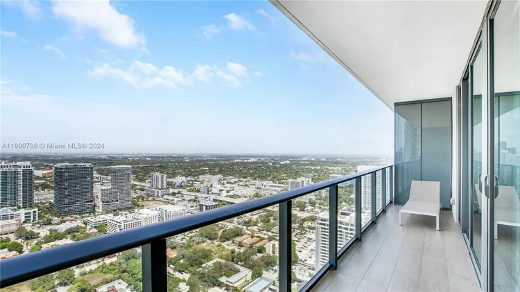 One Paraiso #4704 image #25