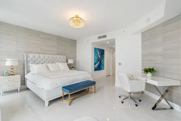 100 Las Olas #4203 image #13