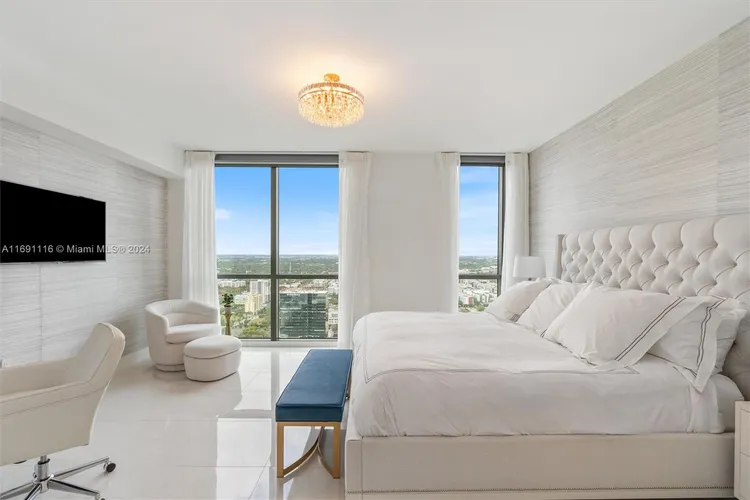 100 Las Olas #4203 image #14