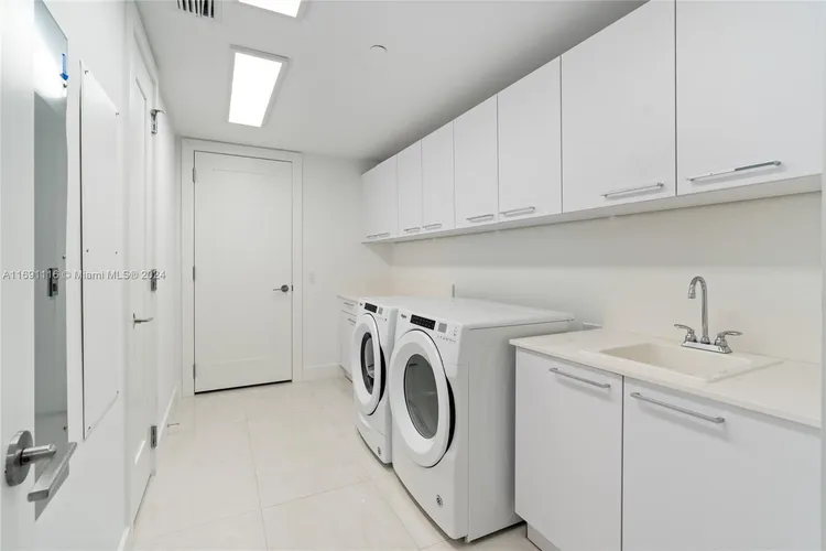 100 Las Olas #4203 image #25