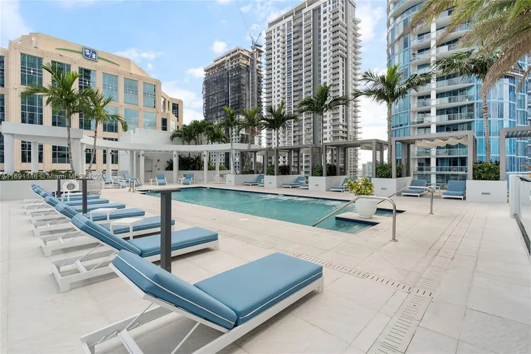 100 Las Olas #4203 image #32