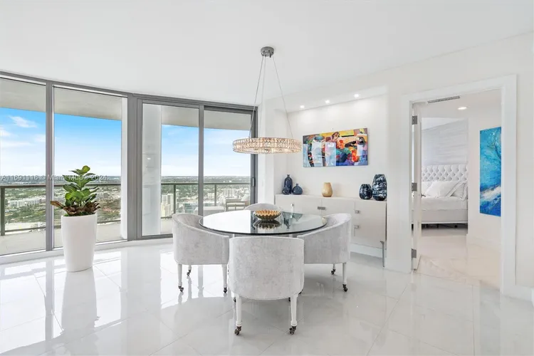 100 Las Olas #4203 image #7