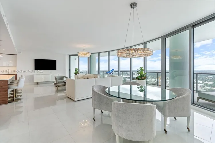 100 Las Olas #4203 image #9