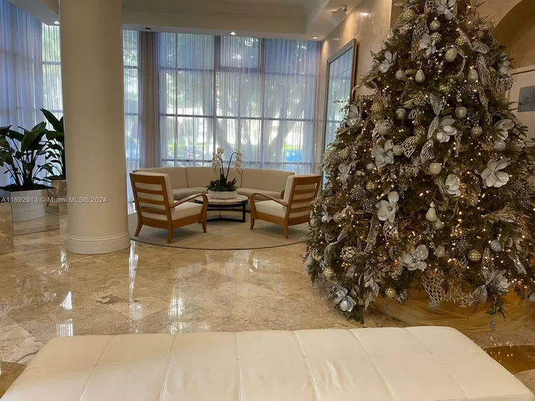 Isola #2107 image #23