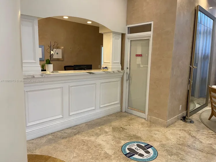 Isola #2107 image #24