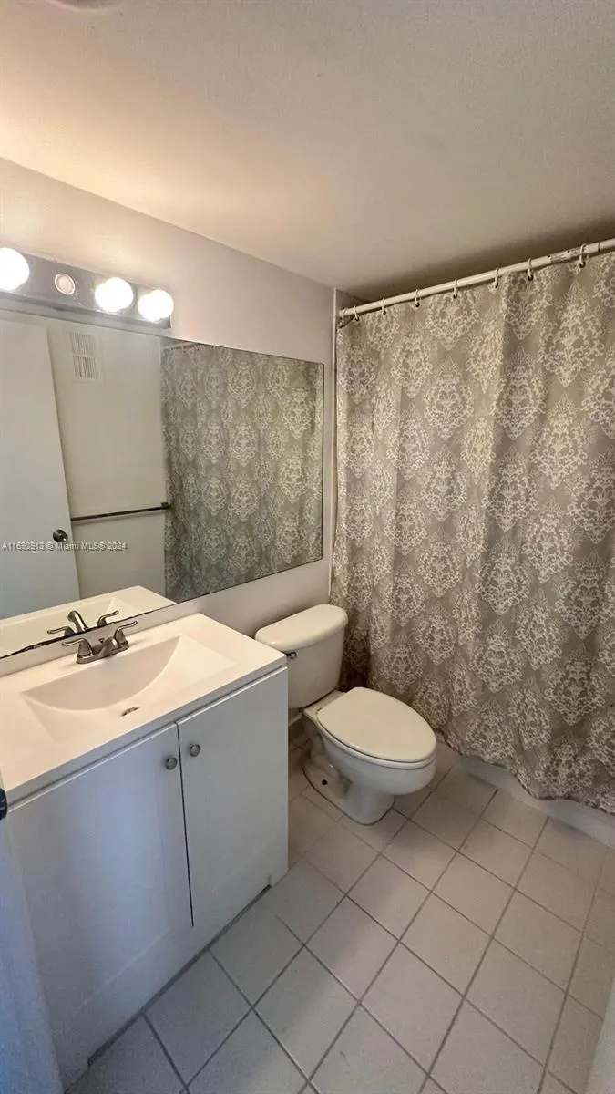 Isola #2107 image #7