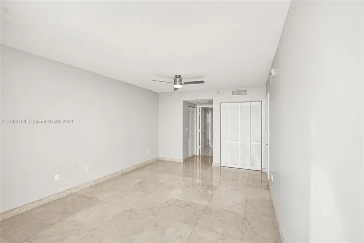 Onyx #2303 image #13