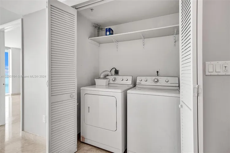 Onyx #2303 image #18