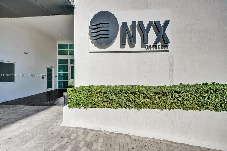 Onyx #2303 image #20