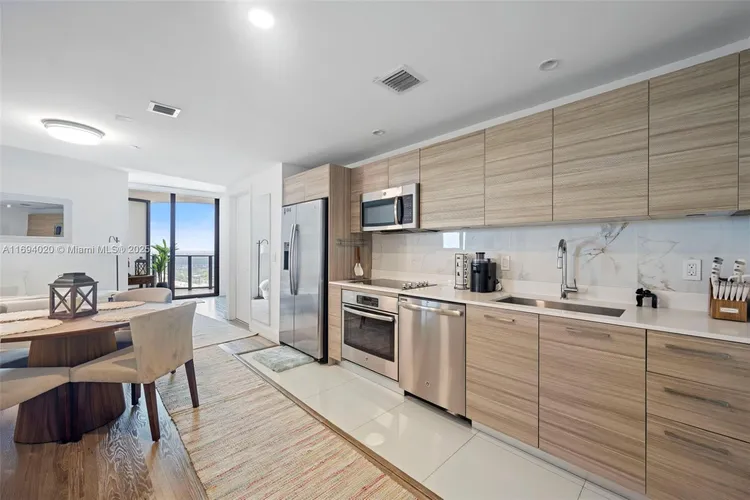 Hyde Midtown #3014 image #10