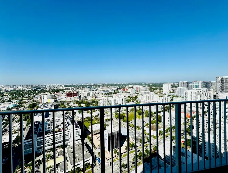 Paramount Bay #3607 image #29