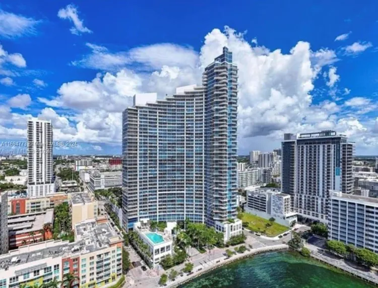 Paramount Bay #3607 image #41