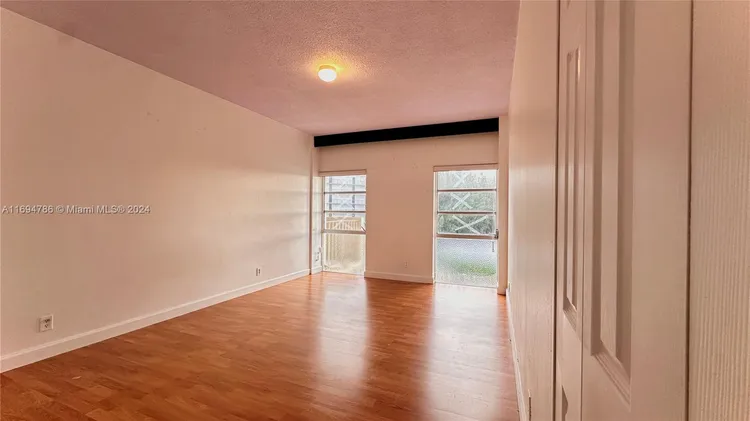 Clipper #4K image #11