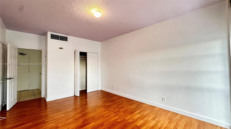 Clipper #4K image #13