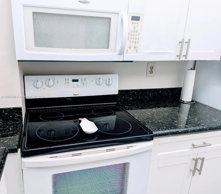 Mirasol Ocean Towers #808 image #14