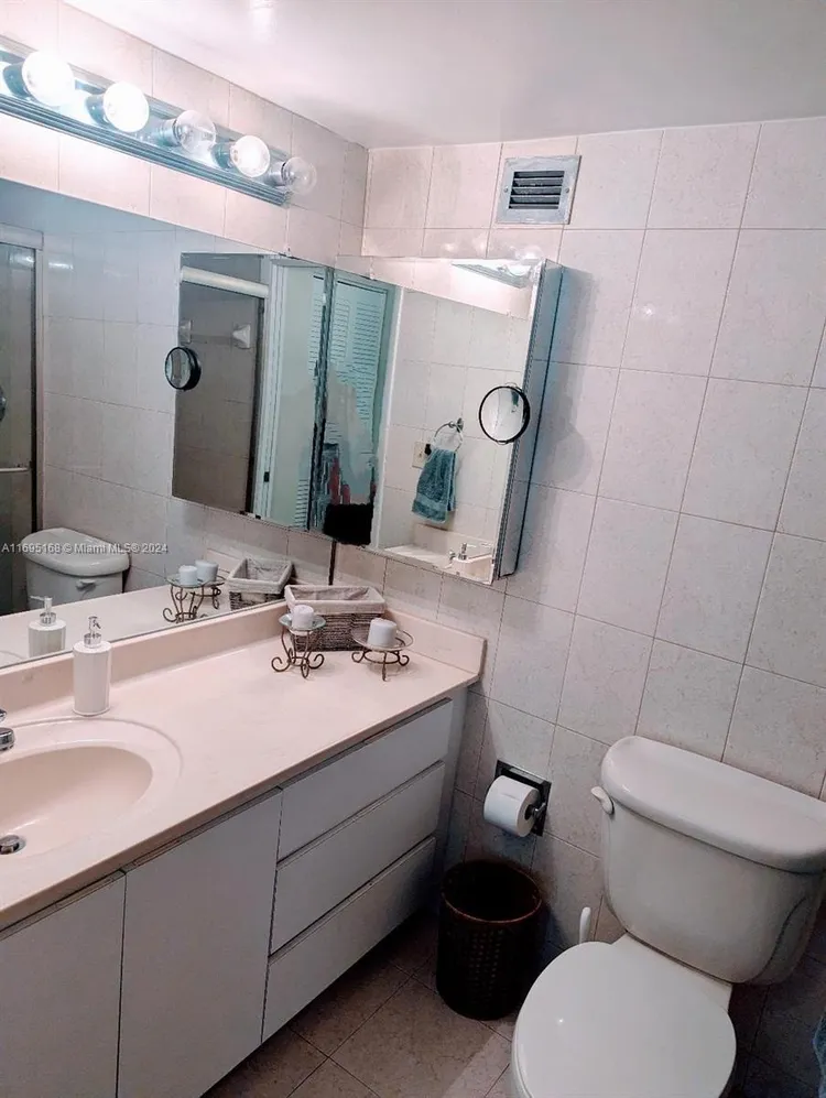 Mirasol Ocean Towers #808 image #17