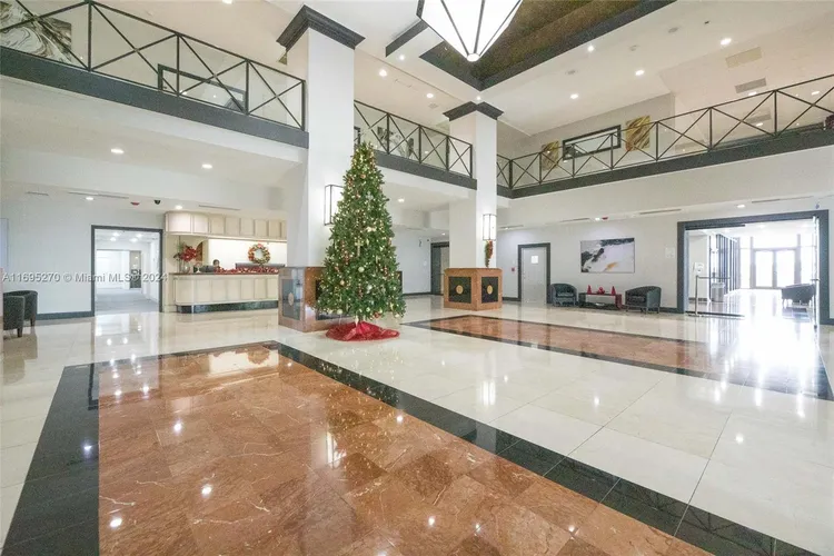 The Venetia #19J image #35