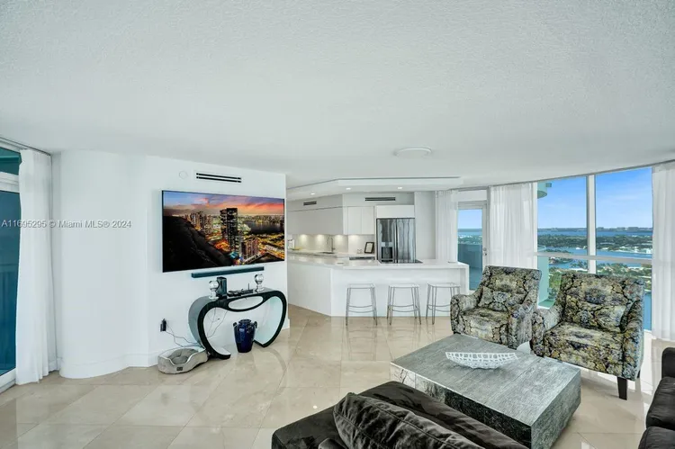 La Gorce #3101 image #7