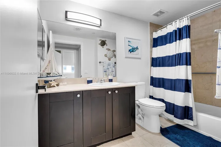 One Village Place #415 image #20