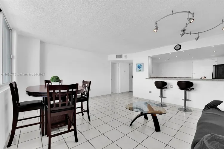 Burleigh House #623 image #6