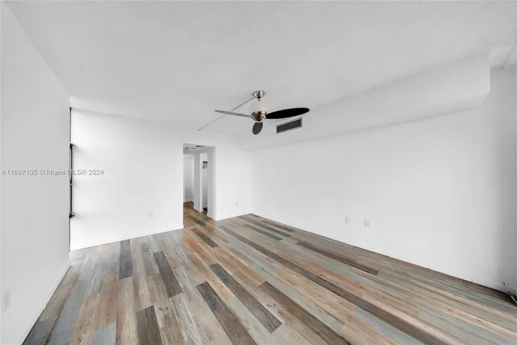 Bonavida #1409 image #14