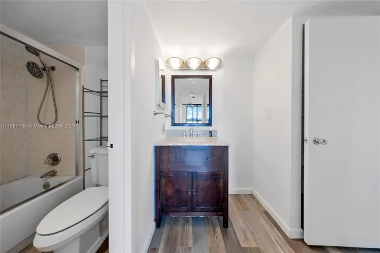 Bonavida #1409 image #19