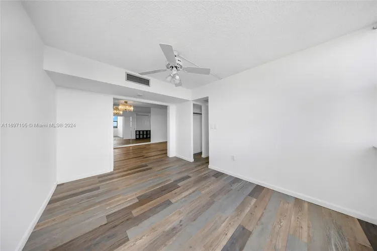 Bonavida #1409 image #21