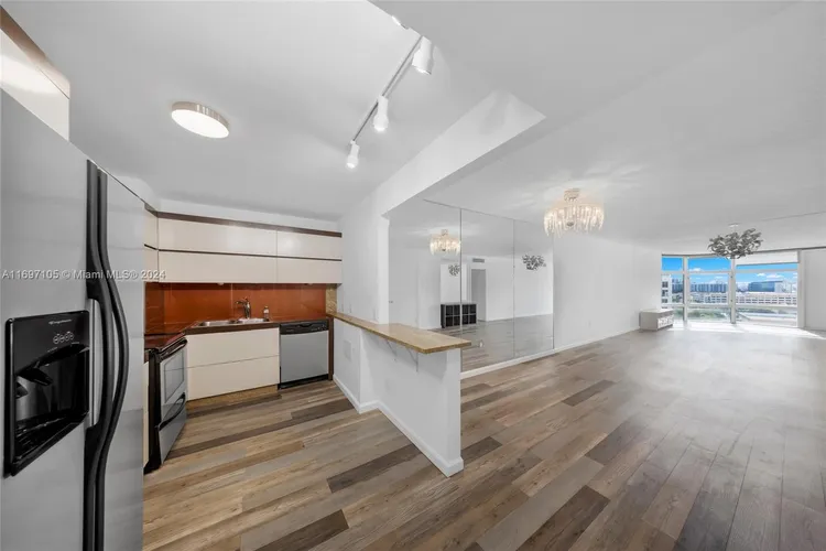 Bonavida #1409 image #30