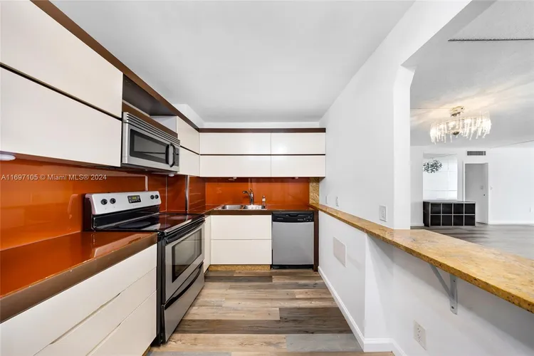 Bonavida #1409 image #31