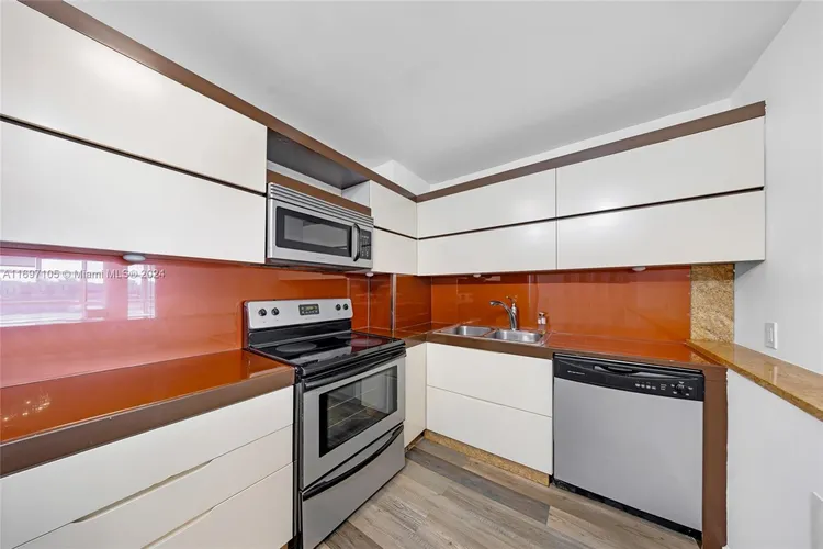 Bonavida #1409 image #32