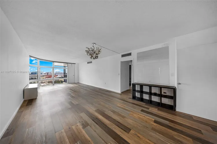 Bonavida #1409 image #36