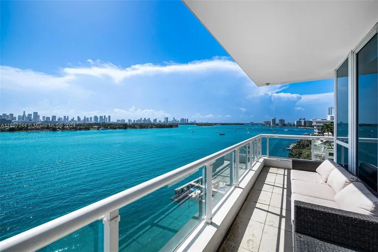 Bentley Bay #914 image #14